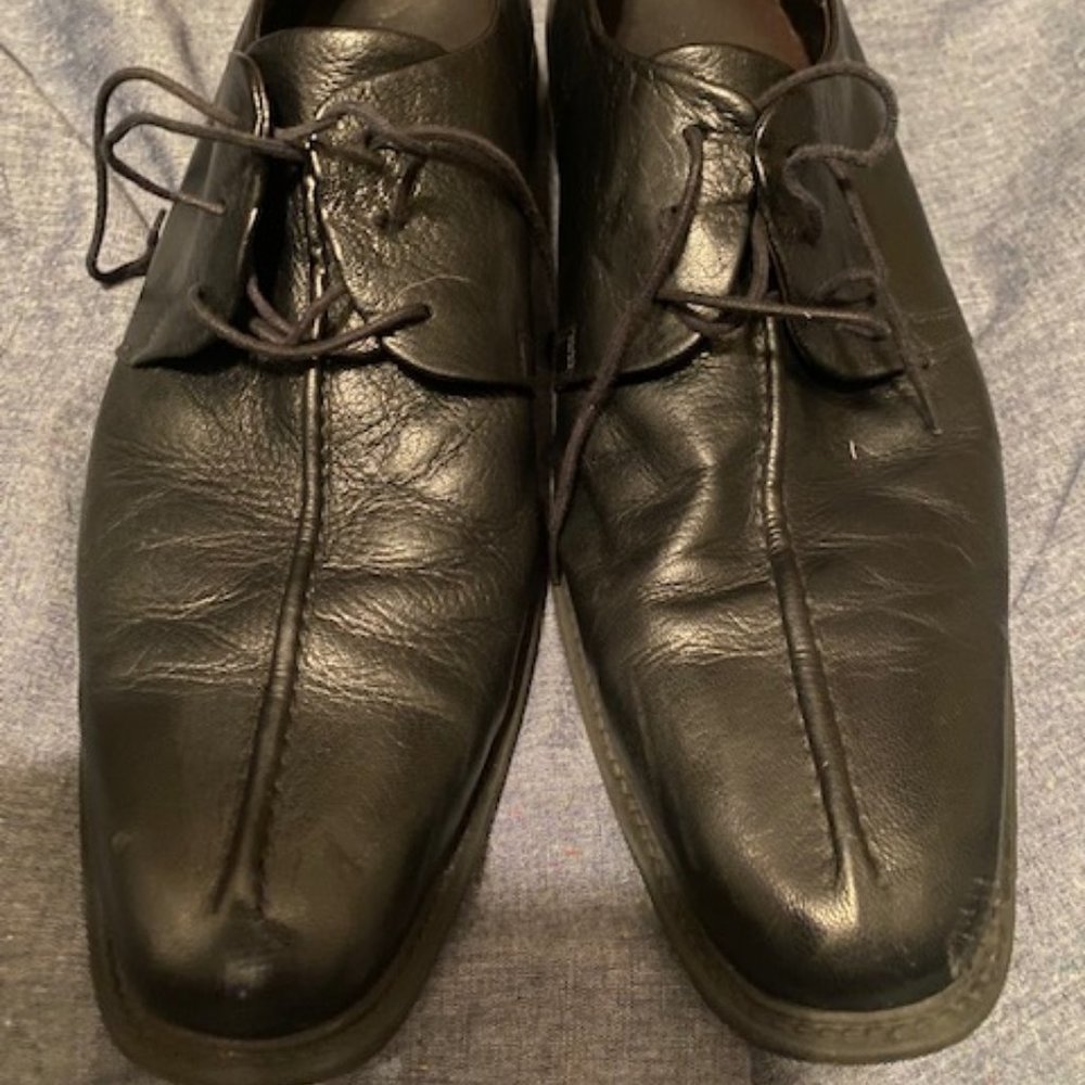Cole Haan Black Leather lace up Center Seam rubber sole Men's size 10.5